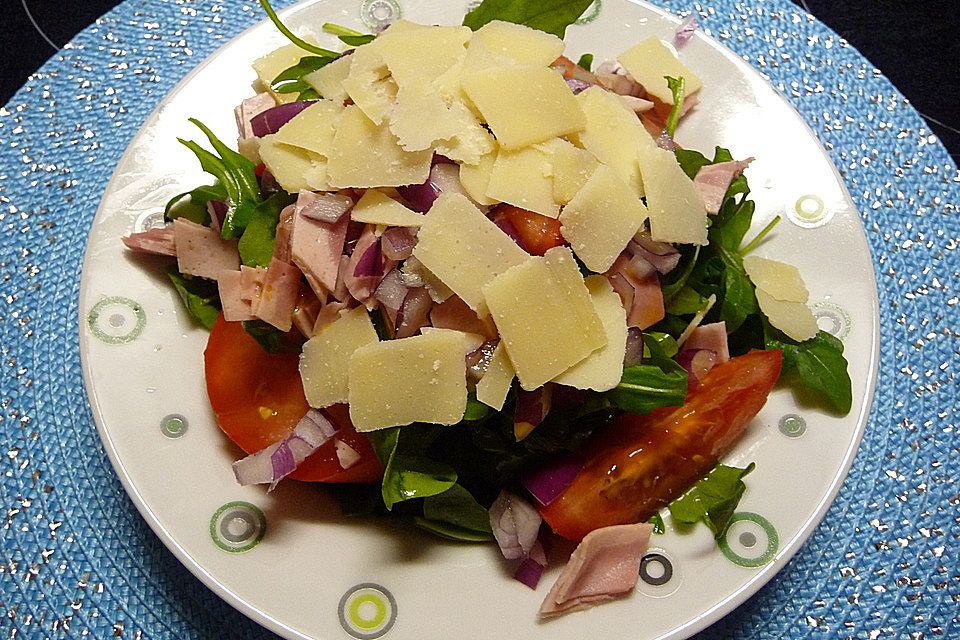 Tomaten - Rucola - Salat mit  Schinken und Parmesan