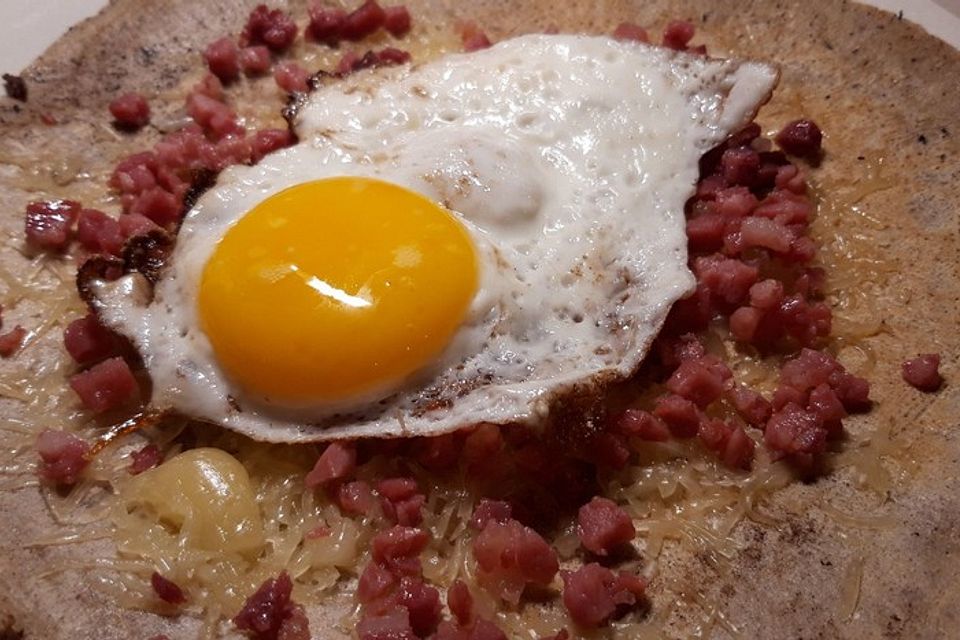 Galettes mit Schinken und Ei