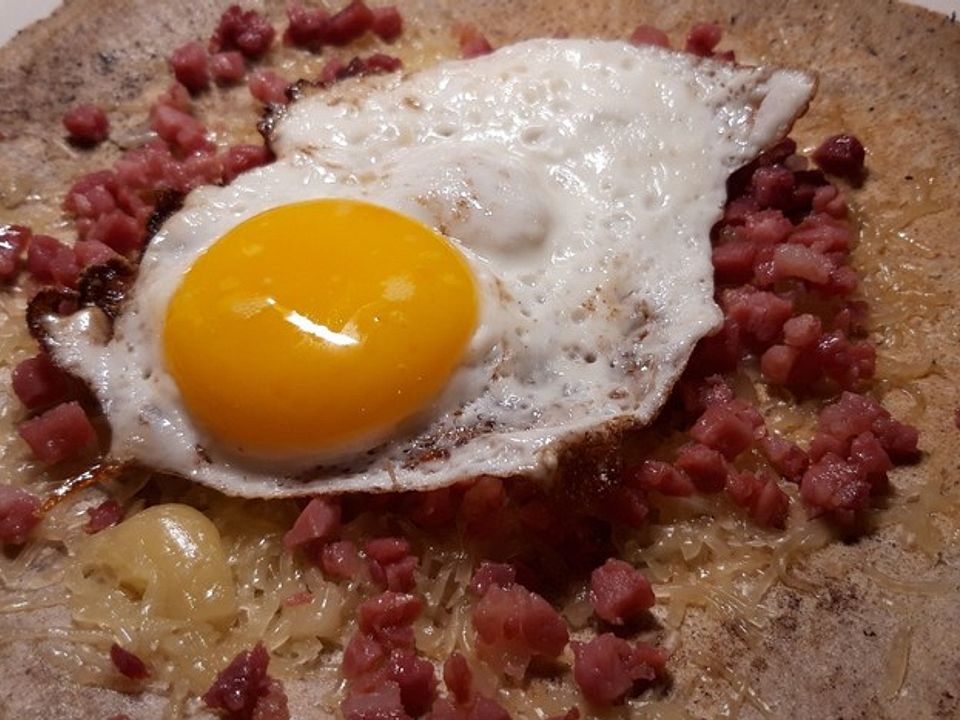 Galettes mit Schinken und Ei