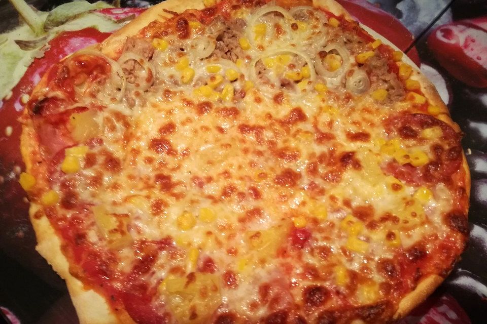 Pizza Tonno Pizza Tonno