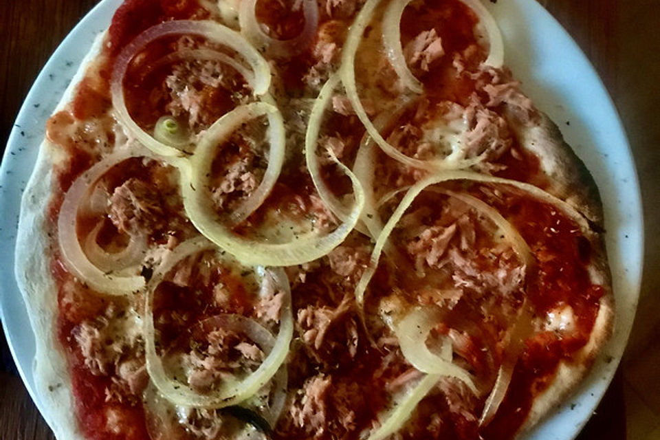 Pizza Tonno Pizza Tonno