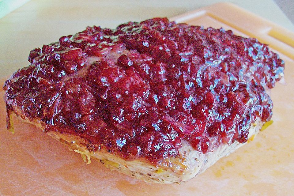 Glasierte Putenbrust mit Preiselbeeren Glasierte Putenbrust mit Preiselbeeren