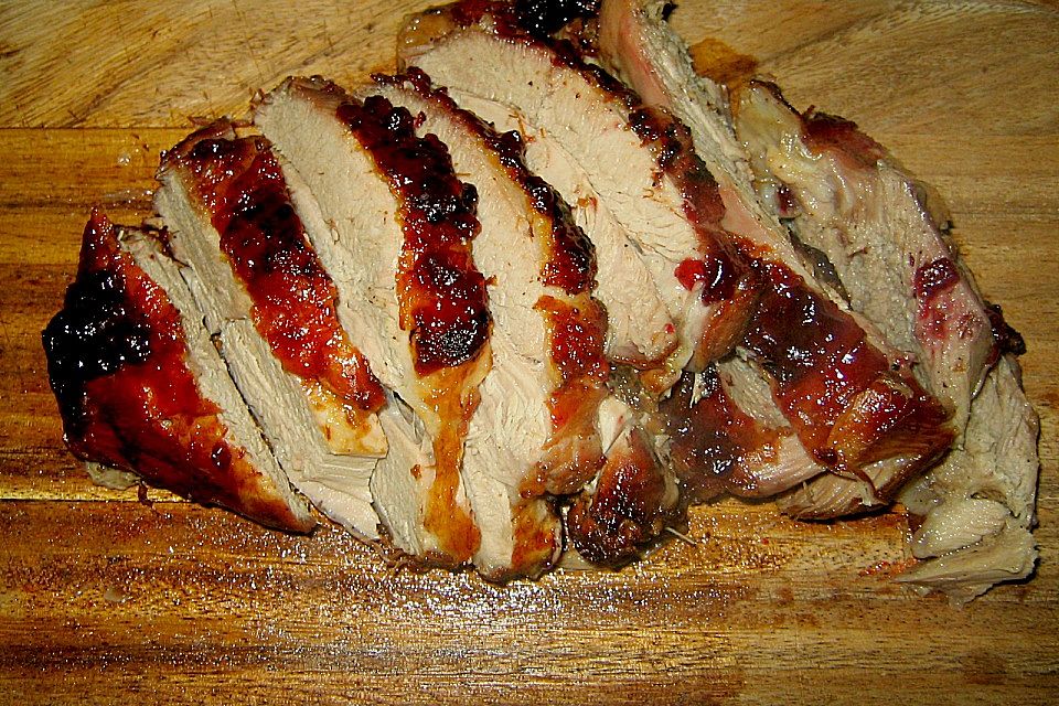 Glasierte Putenbrust mit Preiselbeeren Glasierte Putenbrust mit Preiselbeeren