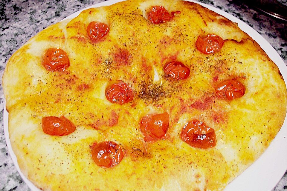 Focaccia mit Tomaten