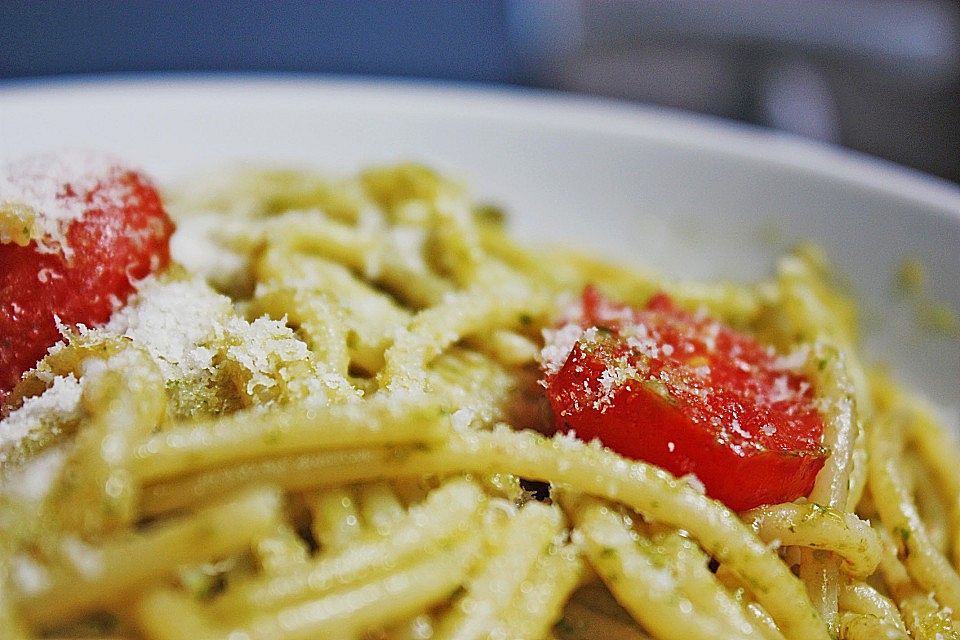 Basilikum - Sesam - Pasta mit Feta