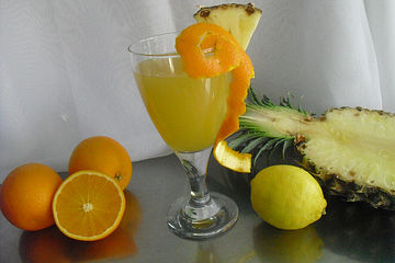 Feuerzangenbowle mit Zitrone frisch und Orange frisch - Rezept mit Bild 
