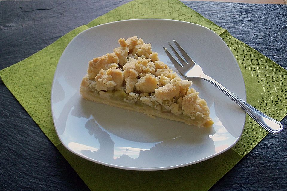 Rhabarberkuchen mit Streusel