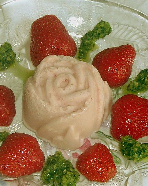 Erdbeerparfait Rezepte | Chefkoch Erdbeerparfait Rezepte | Chefkoch