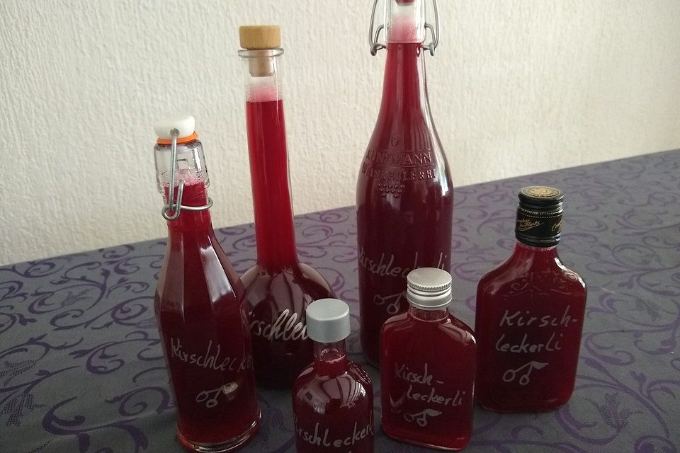 Sauerkirschlikör Sauerkirschlikör