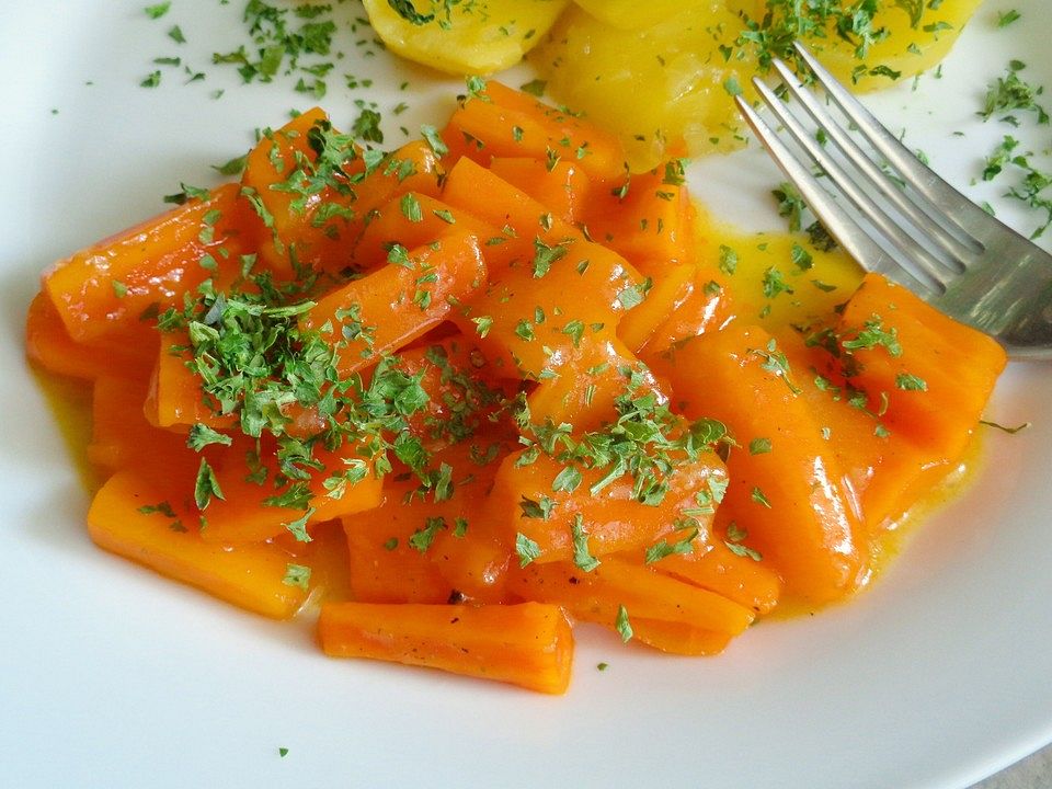 Karottengemüse — Rezepte Suchen
