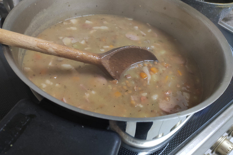 Wonnies Linsensuppe mit Kasseler und Einbrenne