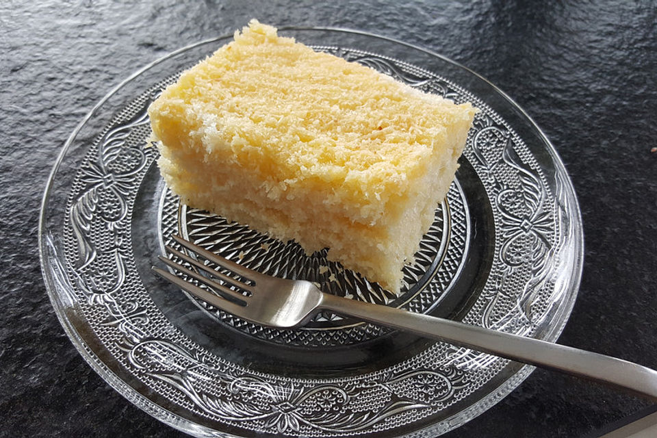 Buttermilchkuchen mit Kokos