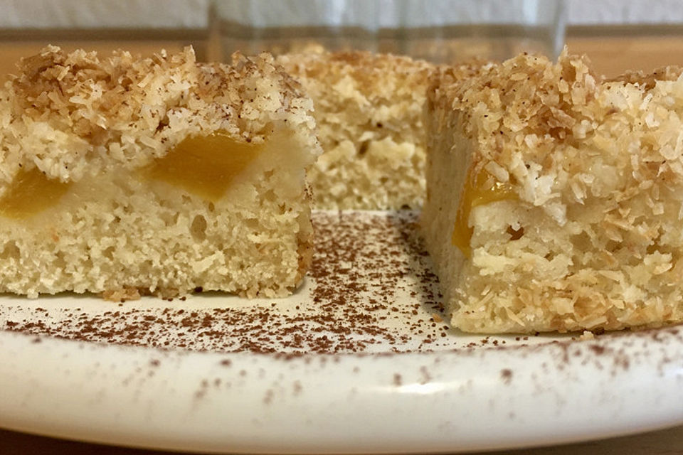 Buttermilchkuchen mit Kokos