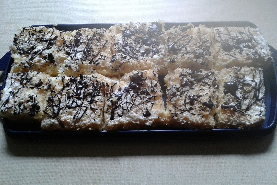 Buttermilchkuchen mit Kokos