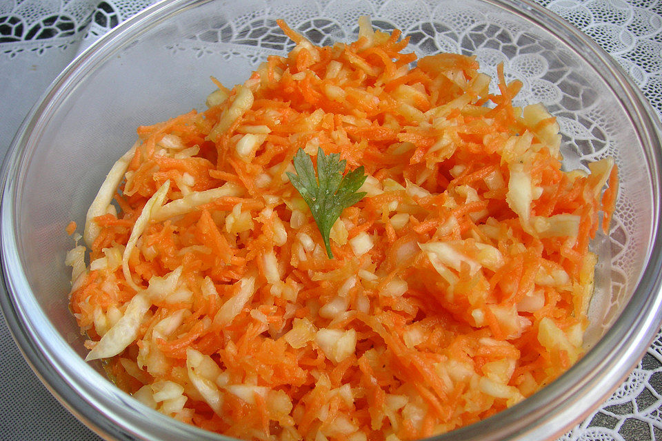 Möhren - Weißkraut - Salat