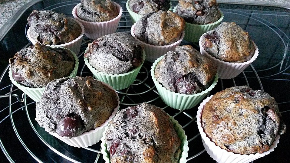 Mohn - Kirsch - Muffins von Monsen Mohn - Kirsch - Muffins von Monsen