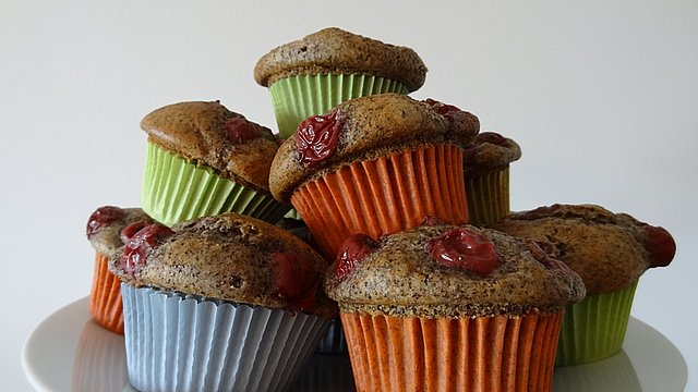 Mohn - Kirsch - Muffins von Monsen Mohn - Kirsch - Muffins von Monsen