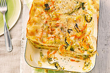 Wunderbare Spitzkohl-Möhren-Lasagne mit Salbei und Muskat