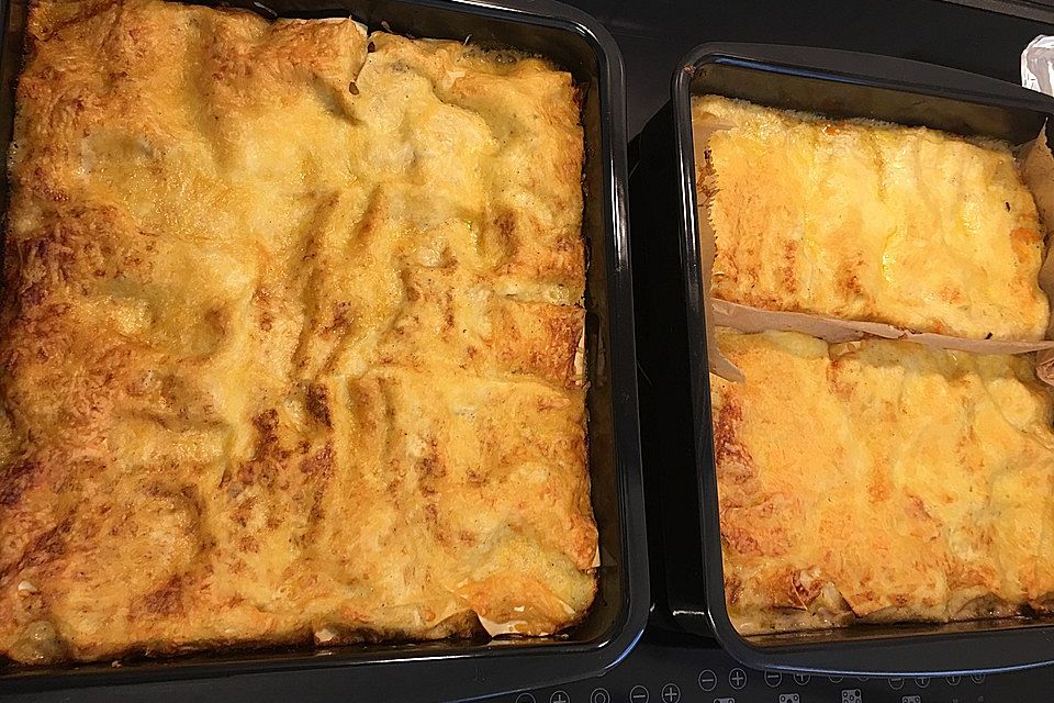 Wunderbare Spitzkohl-Möhren-Lasagne mit Salbei und Muskat