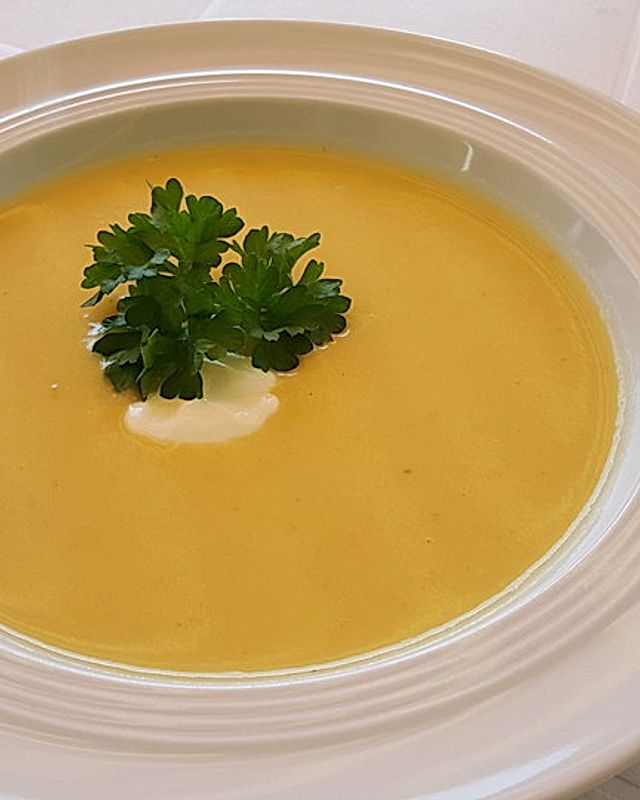 Gelbe Zucchini - Käse - Suppe