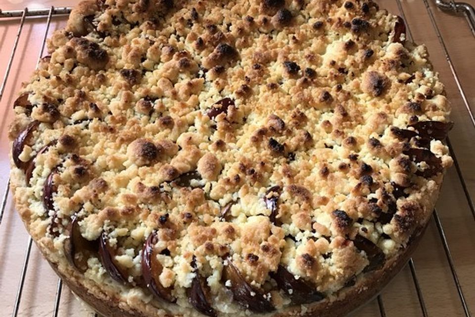 Pflaumenkuchen mit Streusel