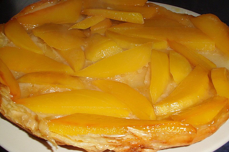 Tarte Tatin mit Pfirsichen