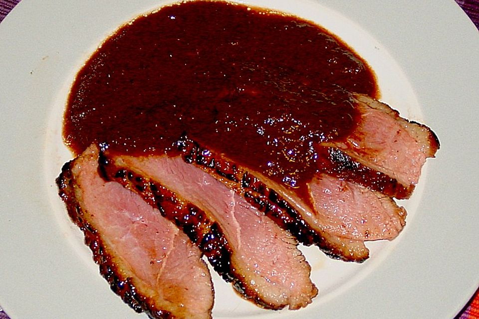 Entenbrust mit Kirsch - Zwiebel - Sauce