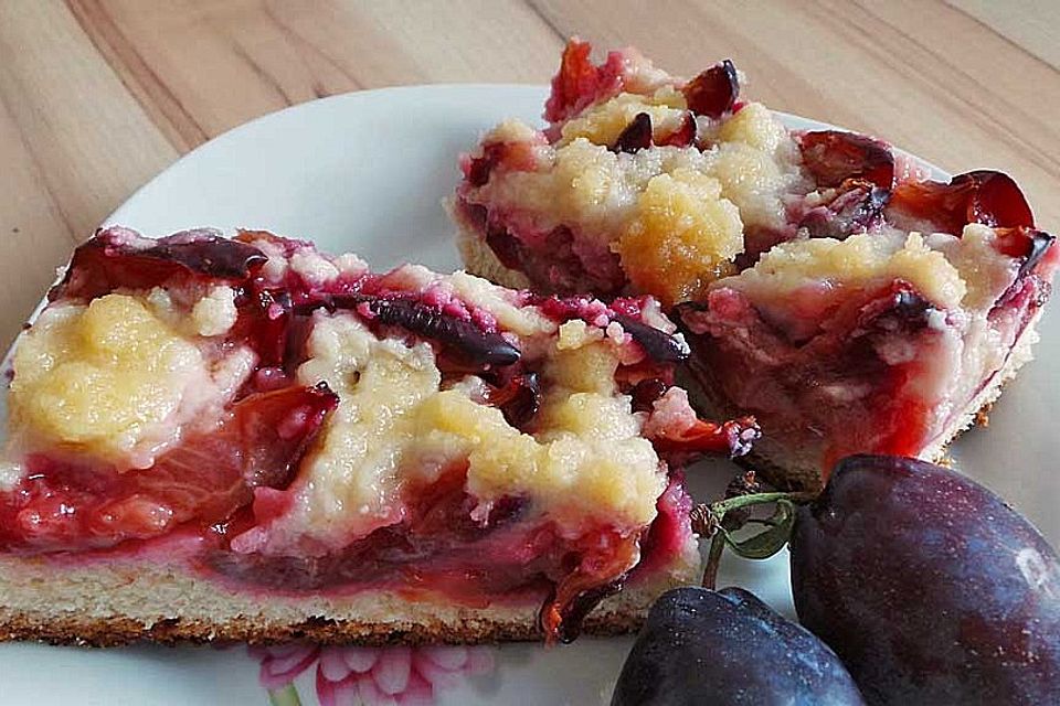 Pflaumenkuchen mit Streusel