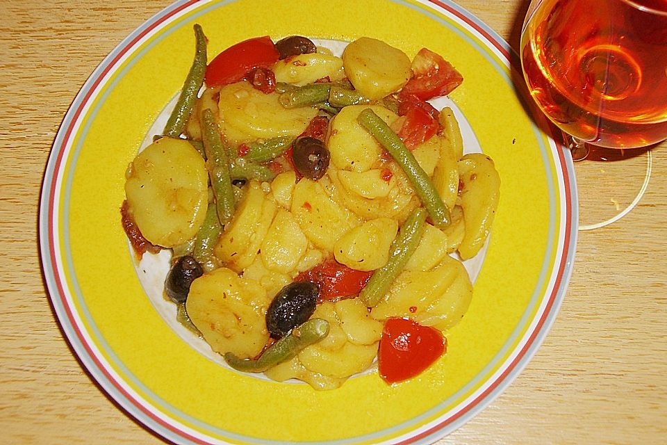 Mediterraner Kartoffelsalat