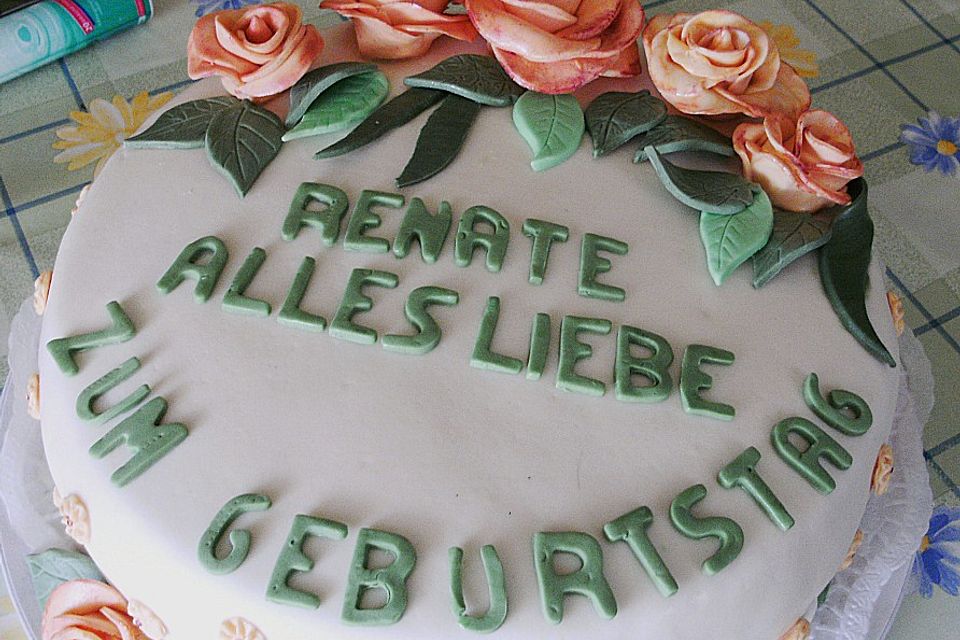 Waldbeerentorte