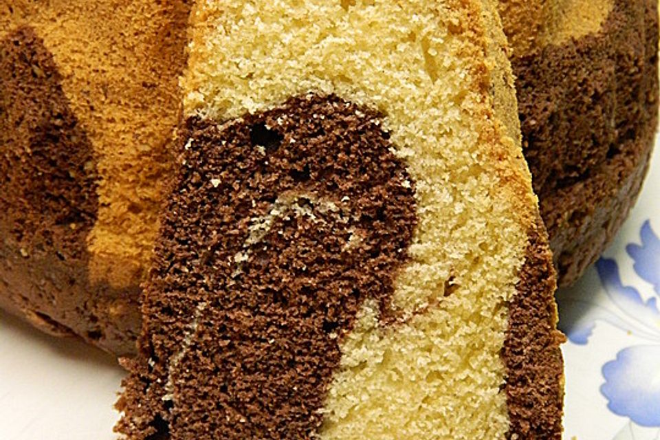 Marmorkuchen, wie es klassischer gar nicht mehr geht Marmorkuchen, wie es klassischer gar nicht mehr geht