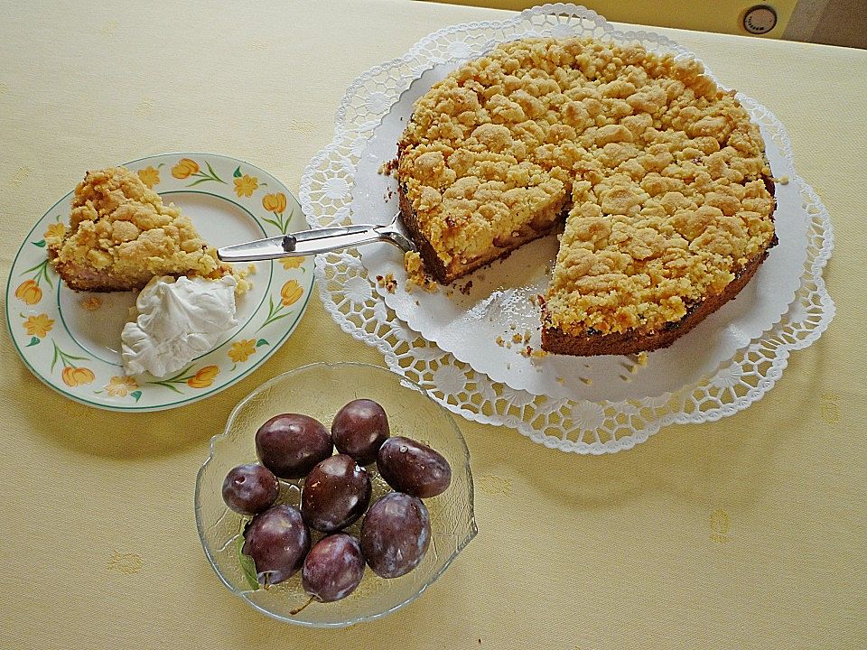 Pflaumenkuchen mit Marzipan und Streuseln von Kati1989| Chefkoch