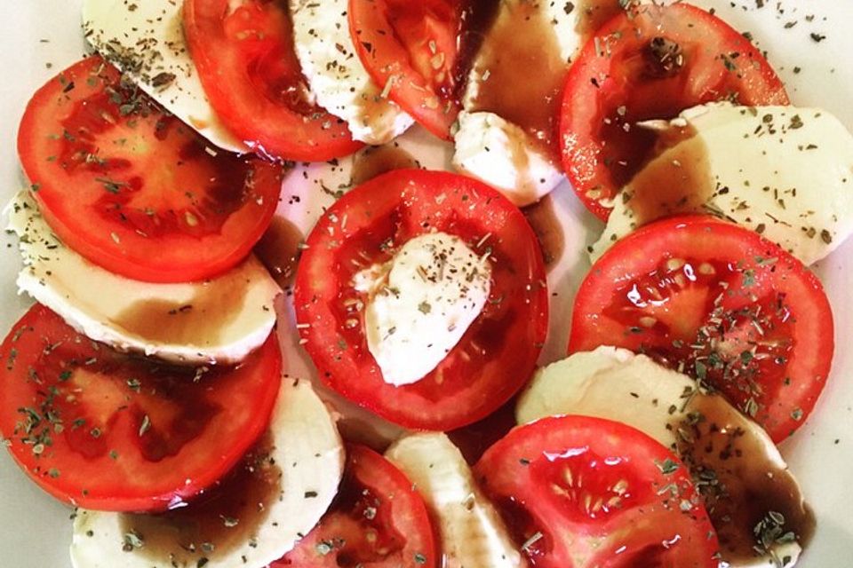 Mozzarella-Tomaten-Salat