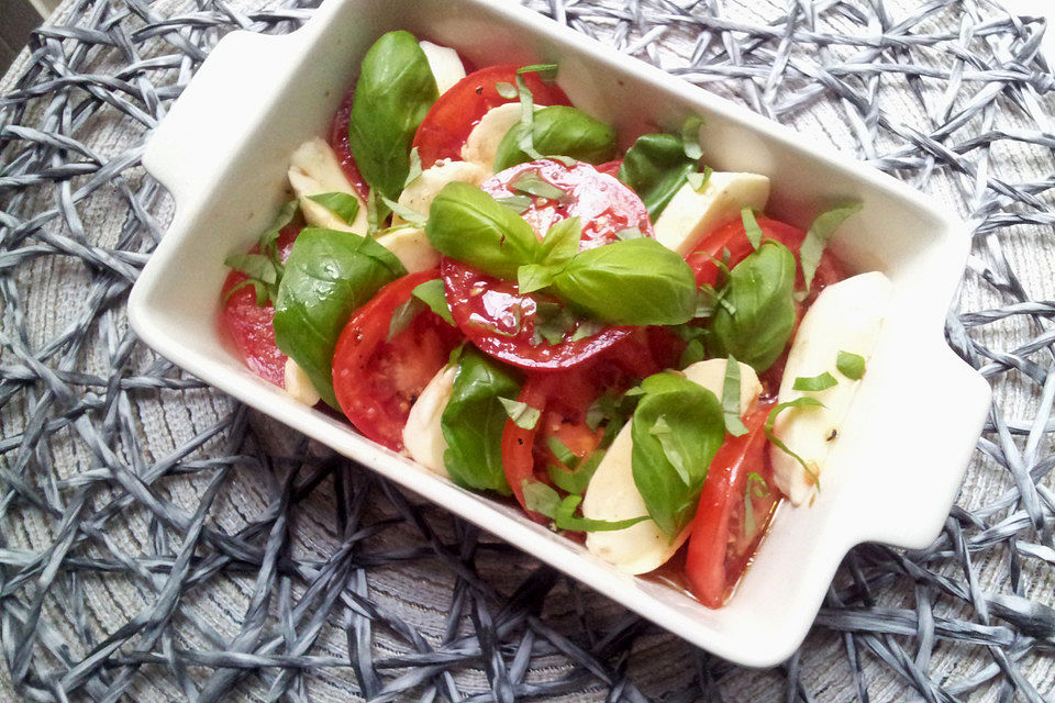 Mozzarella-Tomaten-Salat