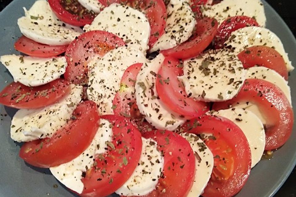 Mozzarella-Tomaten-Salat