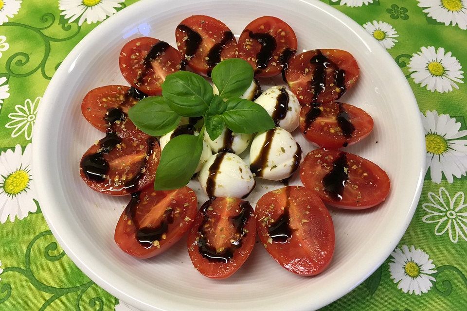 Mozzarella-Tomaten-Salat