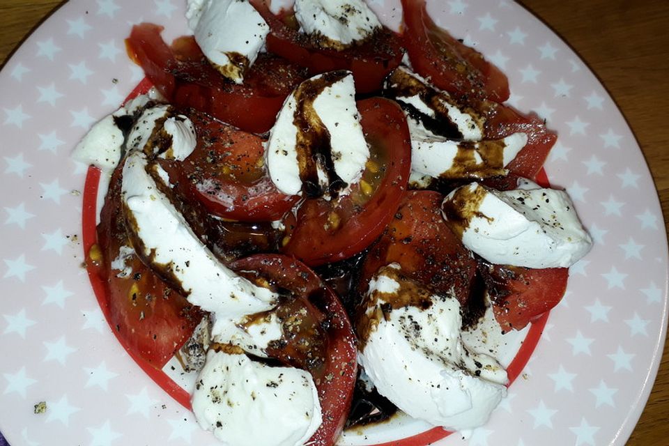 Mozzarella-Tomaten-Salat