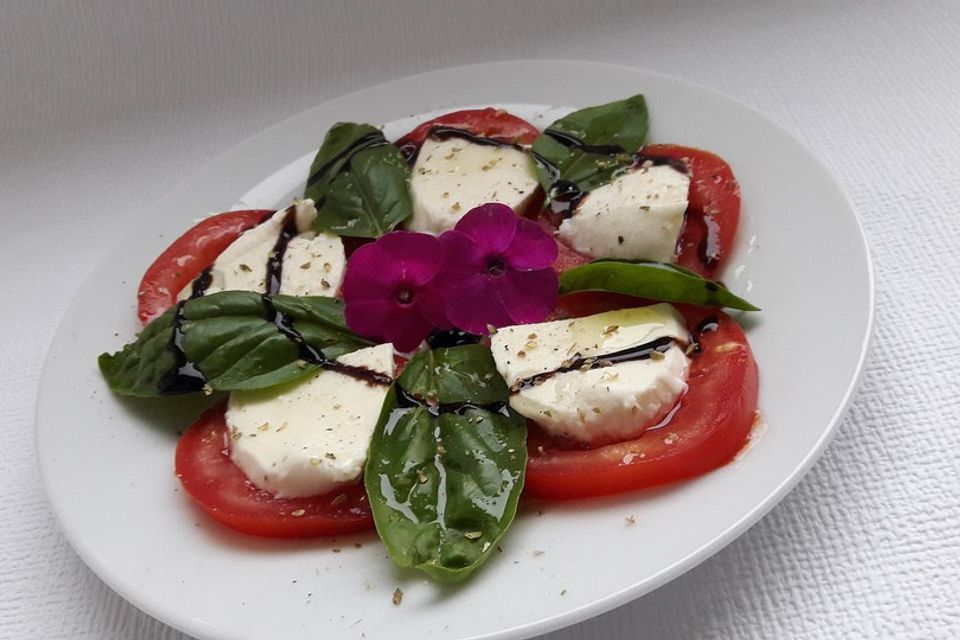 Mozzarella-Tomaten-Salat