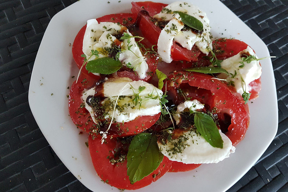 Mozzarella-Tomaten-Salat