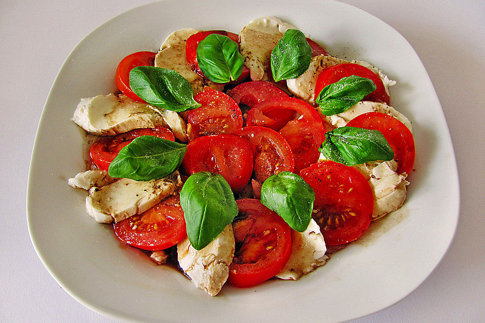 Mozzarella-Tomaten-Salat