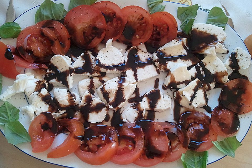 Mozzarella-Tomaten-Salat