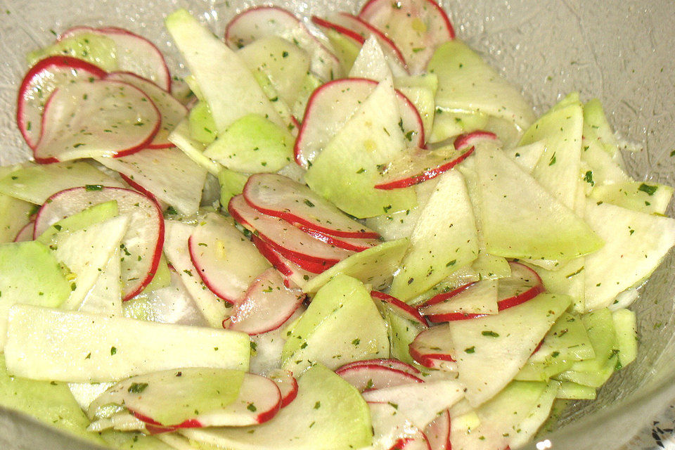 Kohlrabi - Radieschensalat