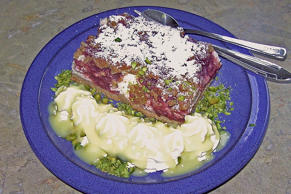 Pflaumen - Quark - Kuchen mit Streuseln