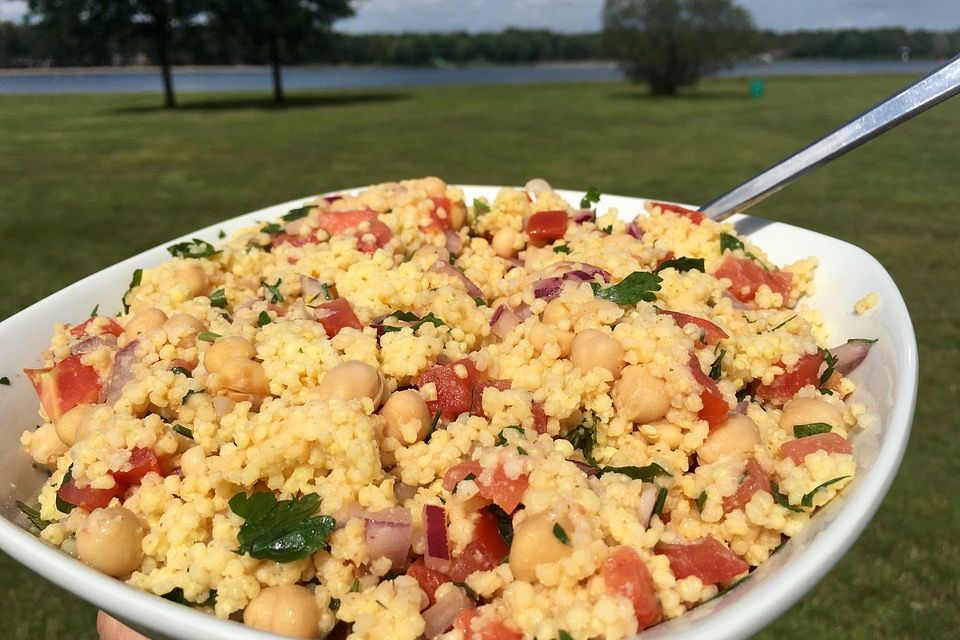 Hirsesalat mit Kichererbsen