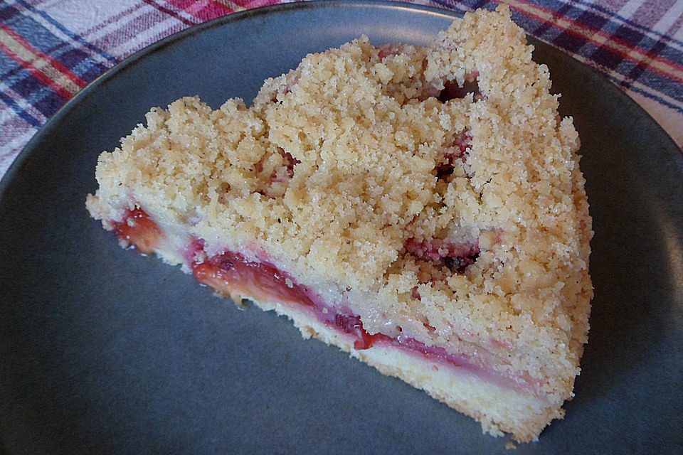 Pflaumenkuchen mit Streuseln