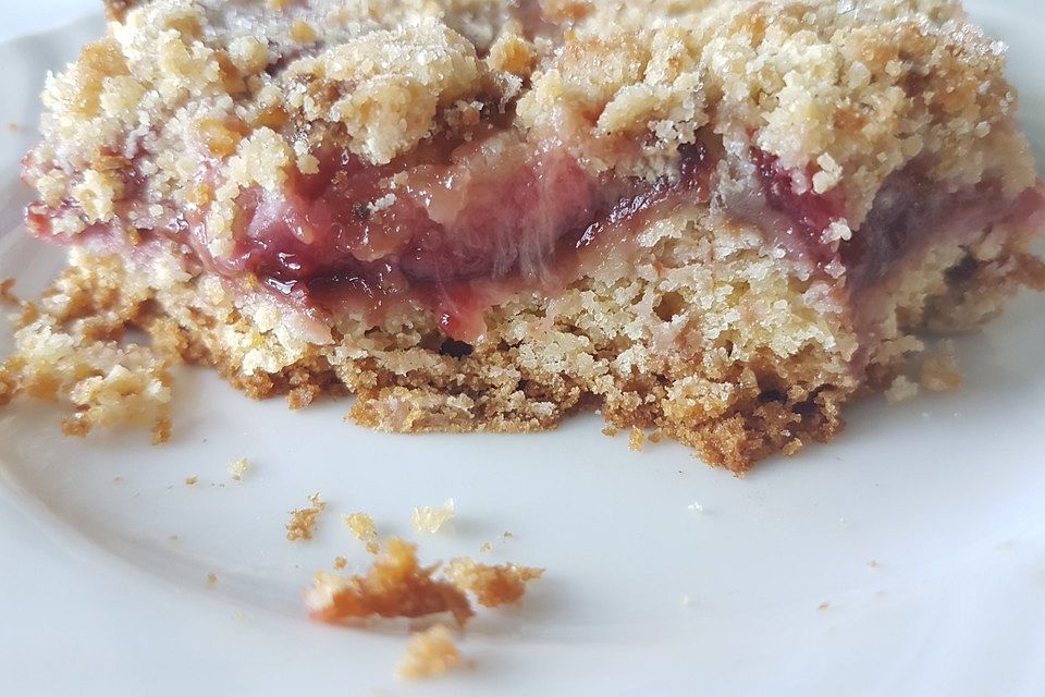 Omas Streusel - Zwetschgenkuchen mit Mürbteig