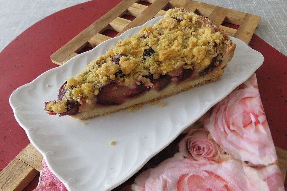 Omas Streusel - Zwetschgenkuchen mit Mürbteig