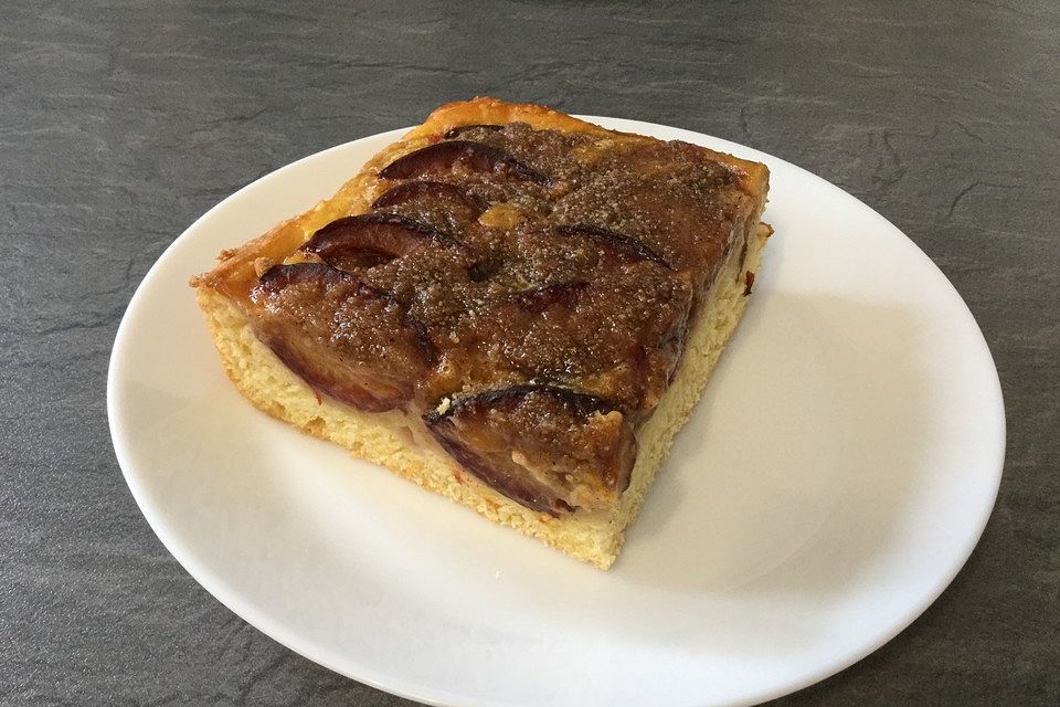 Zwetschgenkuchen mit Vanille - Zimt Guss