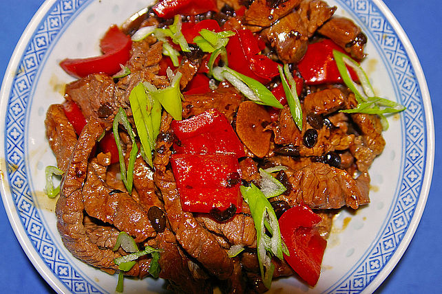 Rinderfilet mit Paprika und schwarzer Bohnensauce von judith| Chefkoch