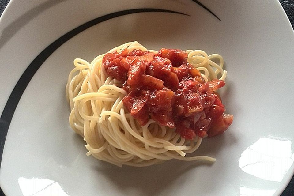 Spaghetti mit Karotten - Paprika - Sauce